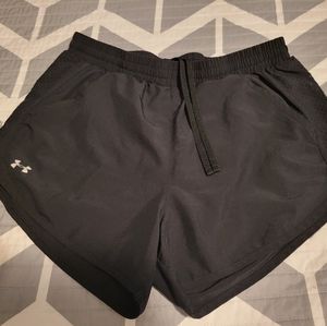 Ladies Under Armour Shorts - Black - sz Small